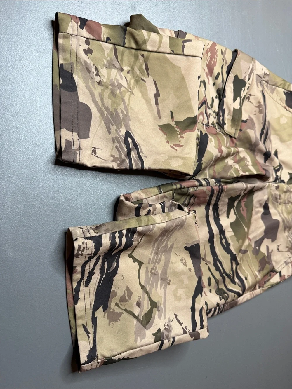 Kid’s Under Armour Storm Camo pants. Size: 10